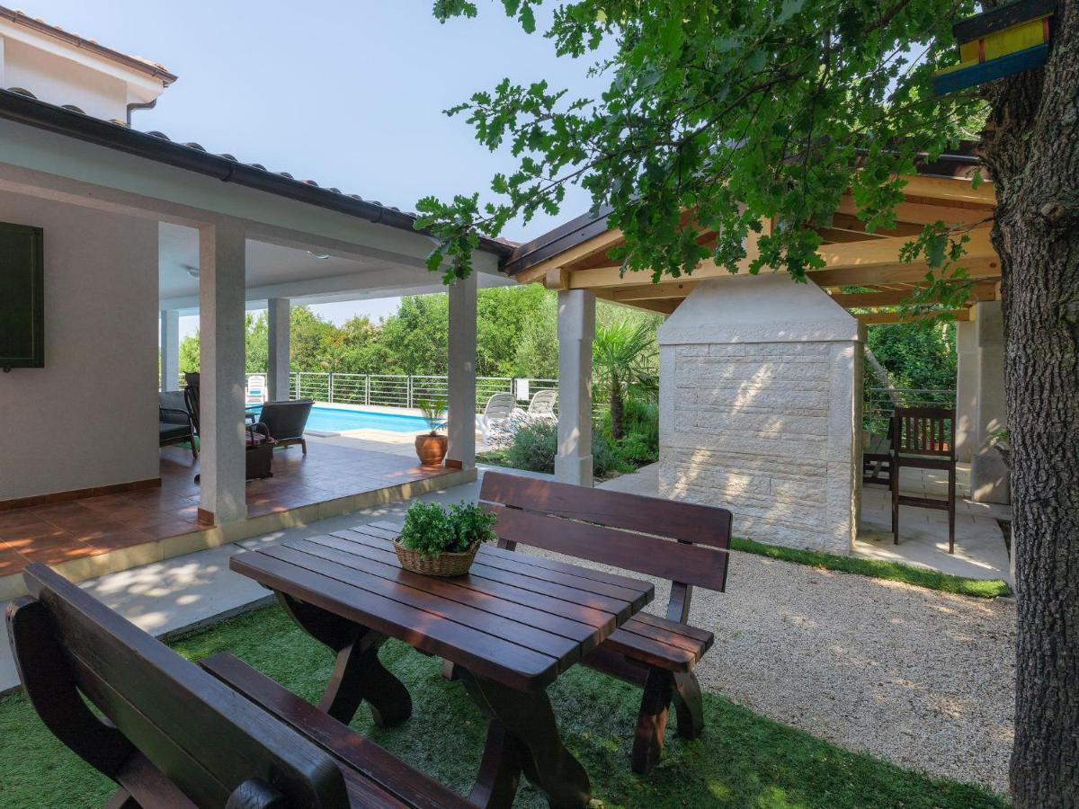 Murine Holiday Home Fratrici By Interhome מראה חיצוני תמונה