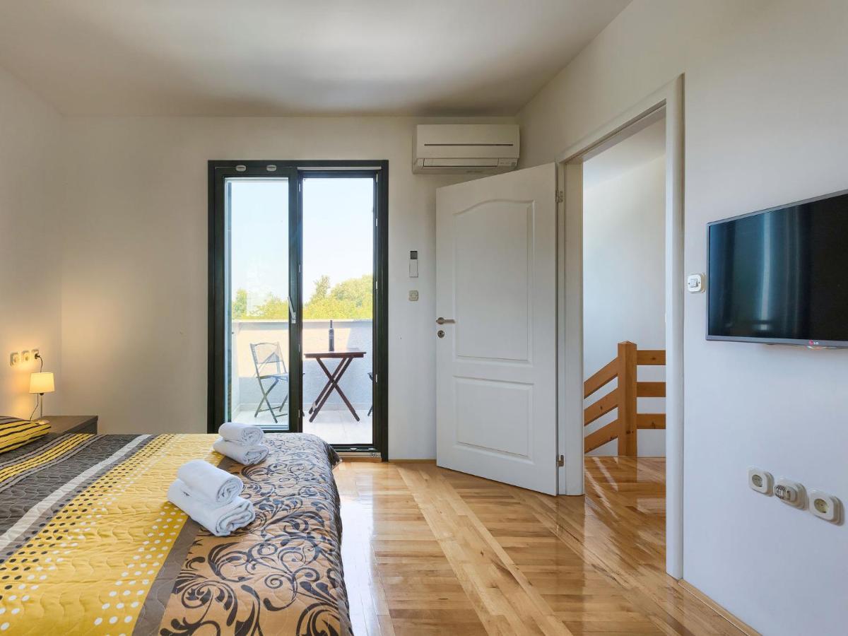 Murine Holiday Home Fratrici By Interhome מראה חיצוני תמונה